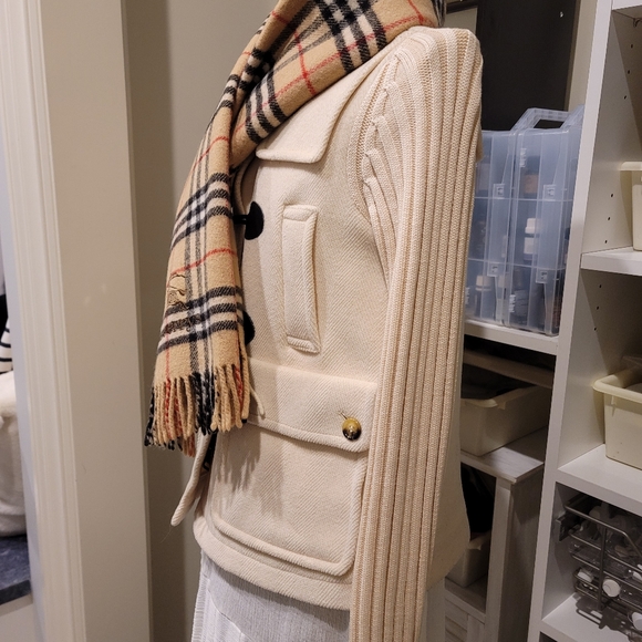 Authentic Burberry Wool Jacket - Picture 2 of 16